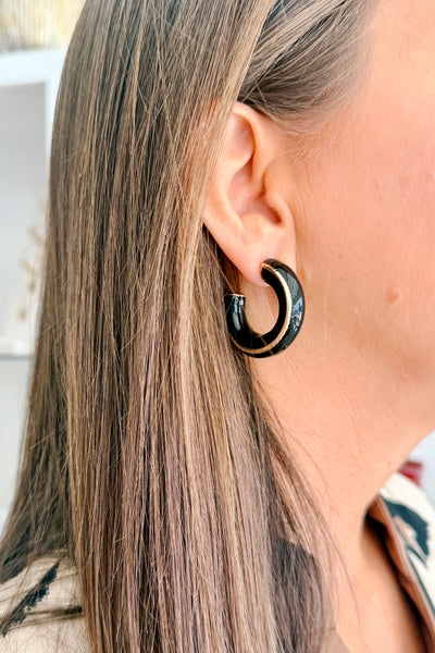 Full Circle, Black