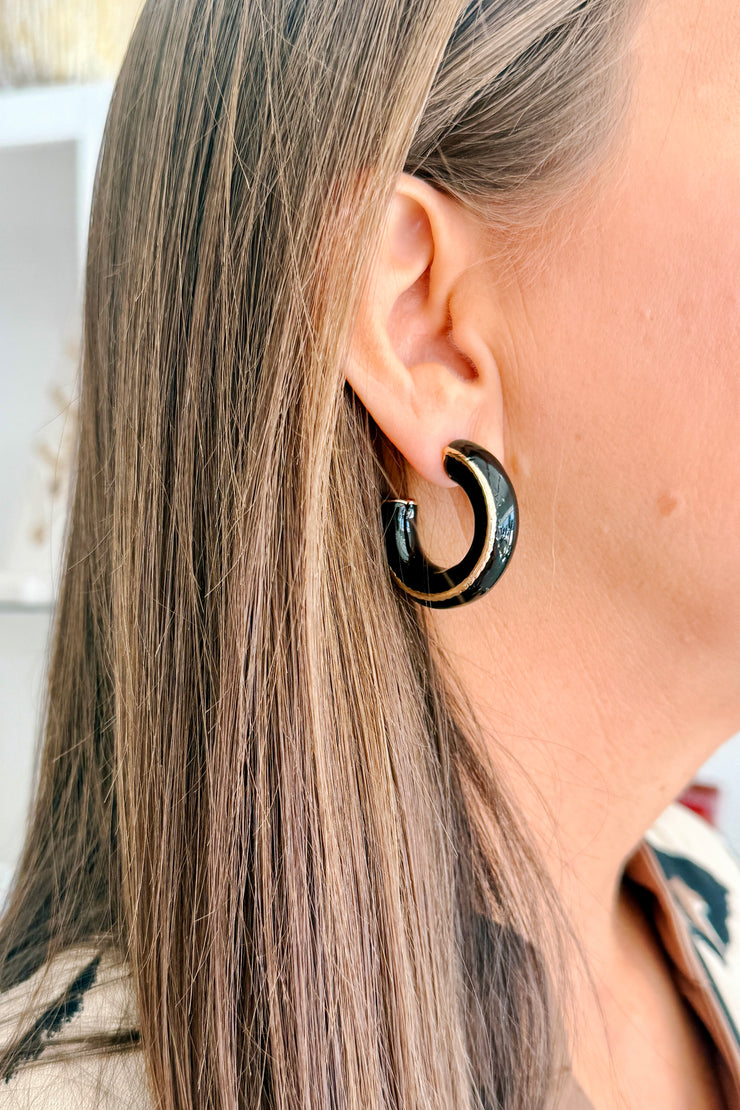 Full Circle, Black
